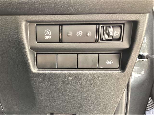 Mitsubishi Triton 11