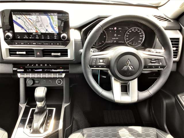 Mitsubishi Triton 3