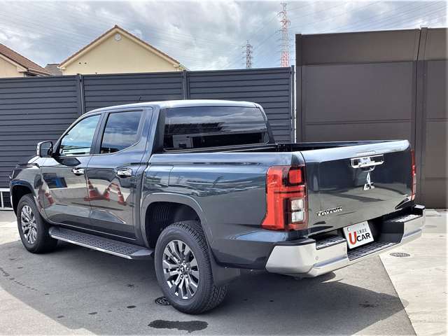 Mitsubishi Triton 5
