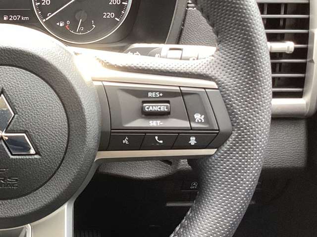 Mitsubishi Triton 8