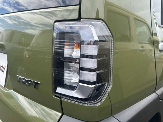 Daihatsu Taft 11
