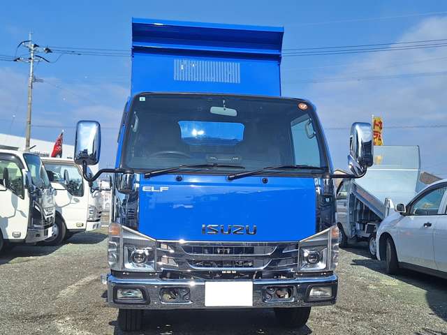 Isuzu Elf 3