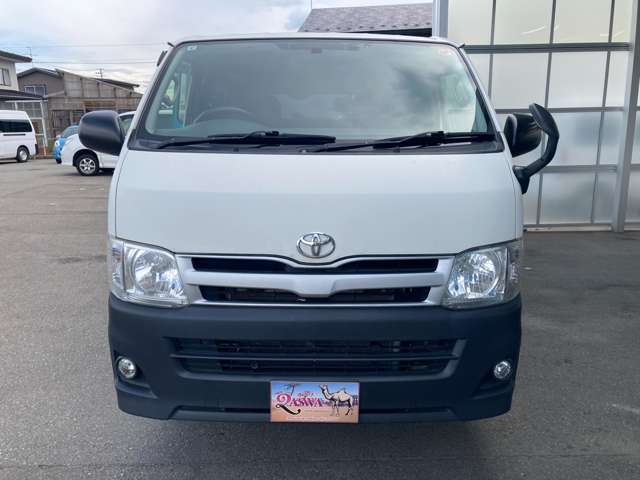 Toyota Regius Ace 2