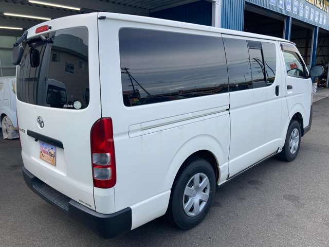 Toyota Regius Ace 4