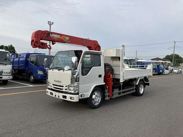 Isuzu Elf 4
