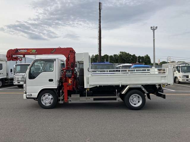 Isuzu Elf 6