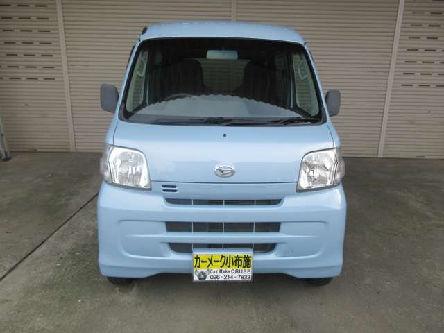 Daihatsu Hijet Cargo 2