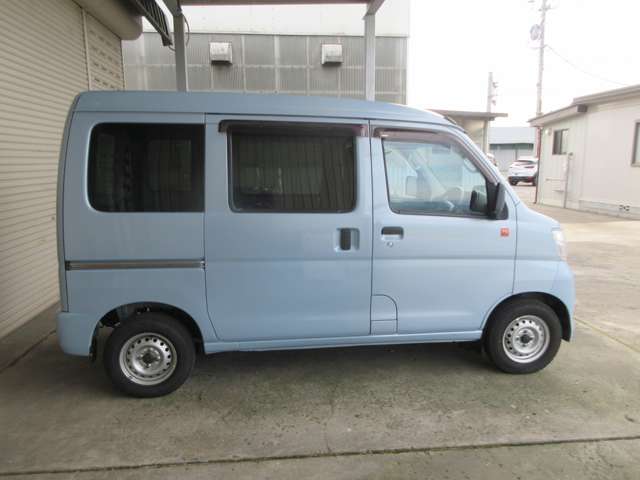 Daihatsu Hijet Cargo 5