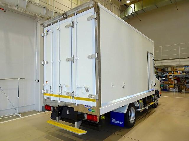 Hino Dutro 3