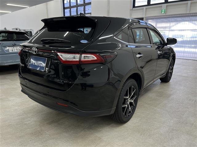 Toyota Harrier 8