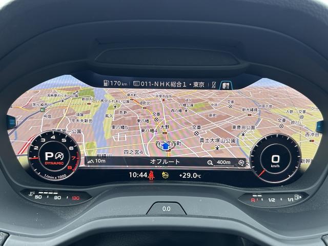 Audi Q2 3
