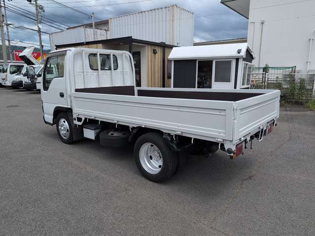 Isuzu Elf 11