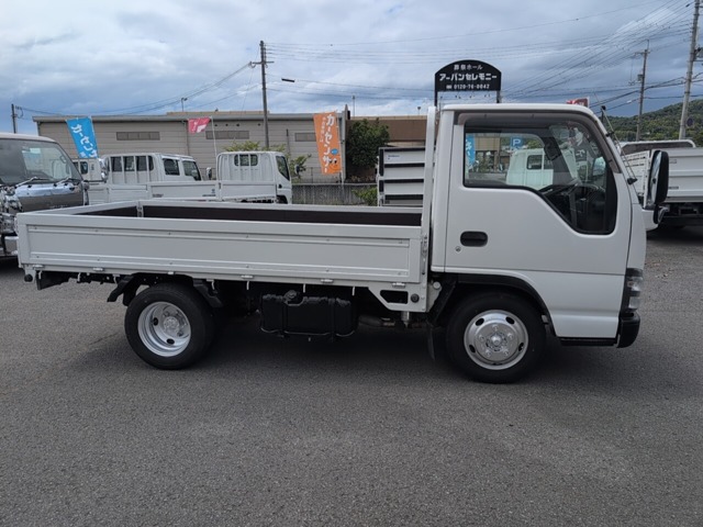 Isuzu Elf 8