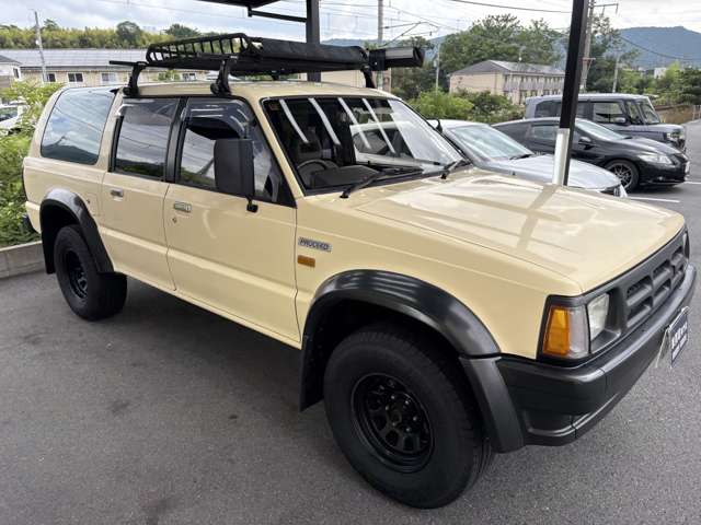 Mazda Proceed Marvie 8