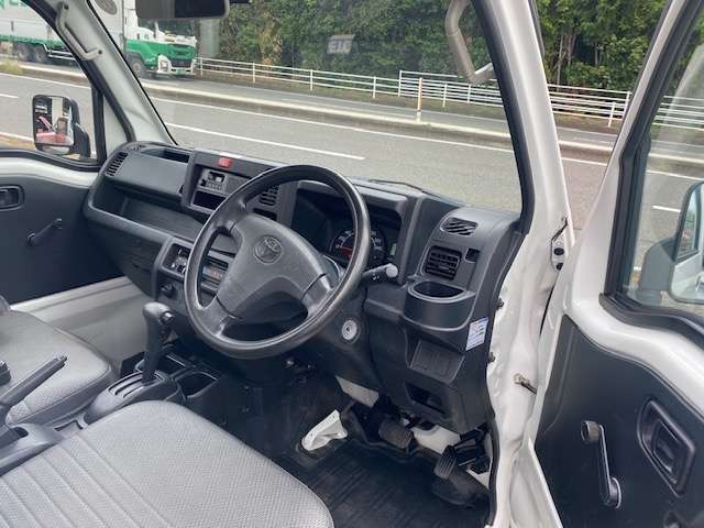 Toyota Pixis Truck 3