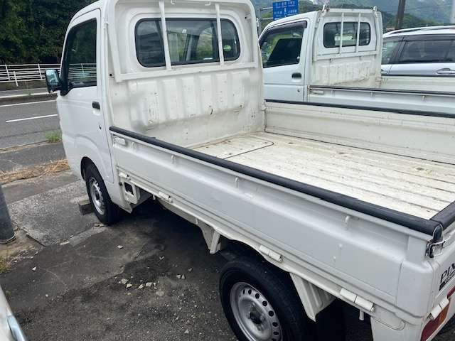 Toyota Pixis Truck 6