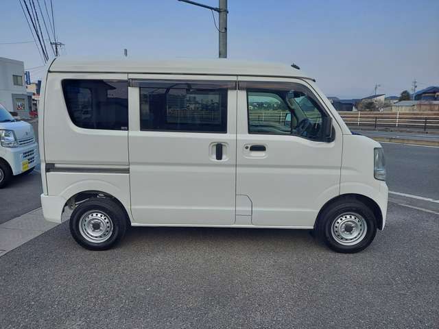 Nissan NV100 Clipper 11