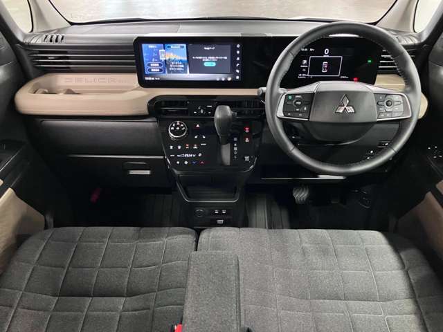Mitsubishi Delica Mini 3