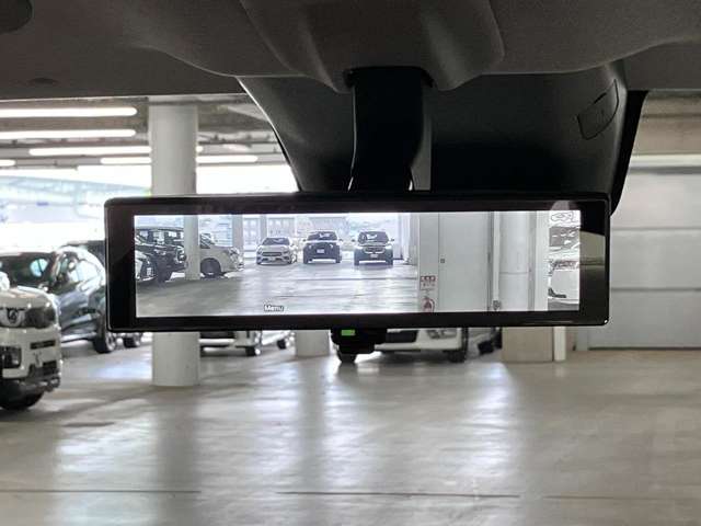 Mitsubishi Delica Mini 8