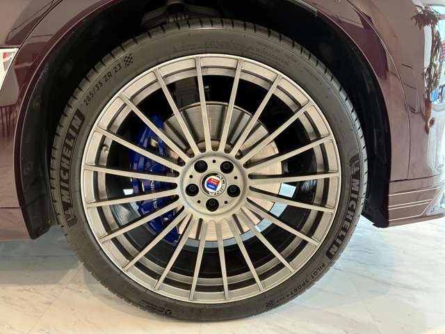 BMW Alpina XB7 10