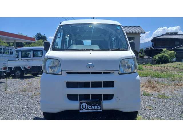 Daihatsu Hijet Cargo 2