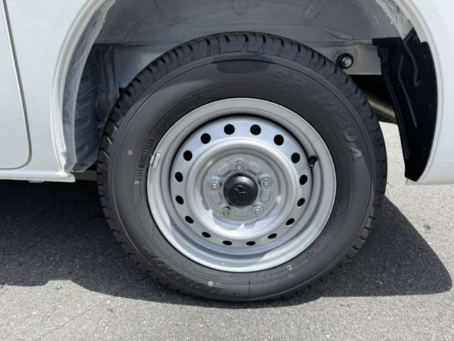 Toyota Town Ace Van 8