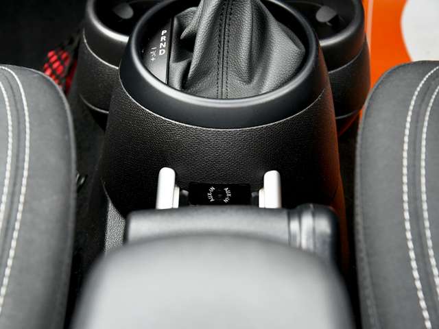 MINI Paceman 7