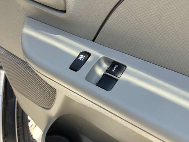 Nissan NV100 Clipper 12