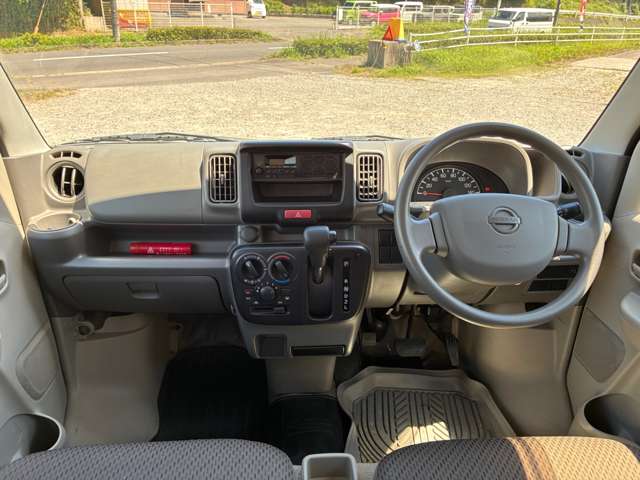 Nissan NV100 Clipper 6