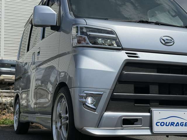 Daihatsu Hijet Cargo 11