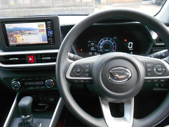 Daihatsu Rocky 7