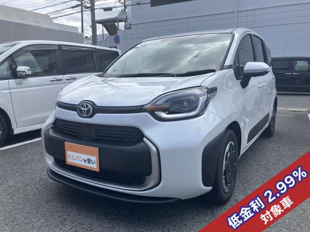 Toyota Sienta 8