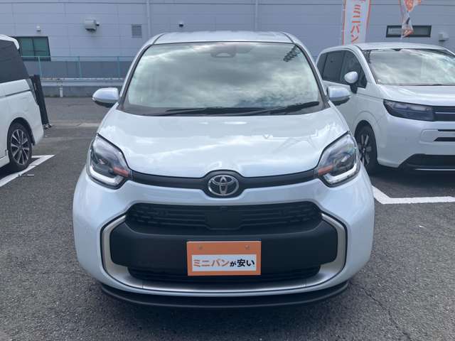 Toyota Sienta 10