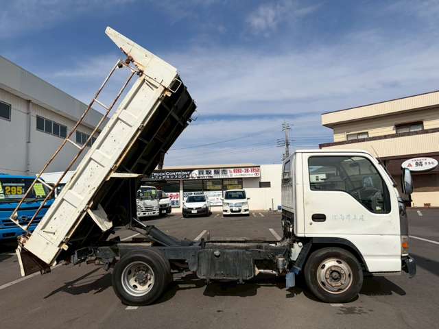 Isuzu Elf 11