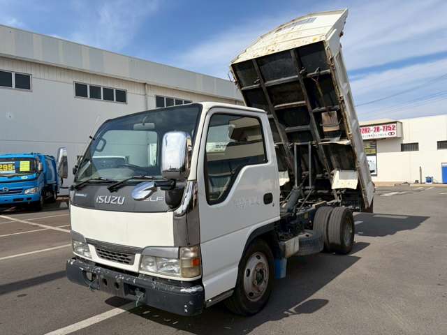 Isuzu Elf 3