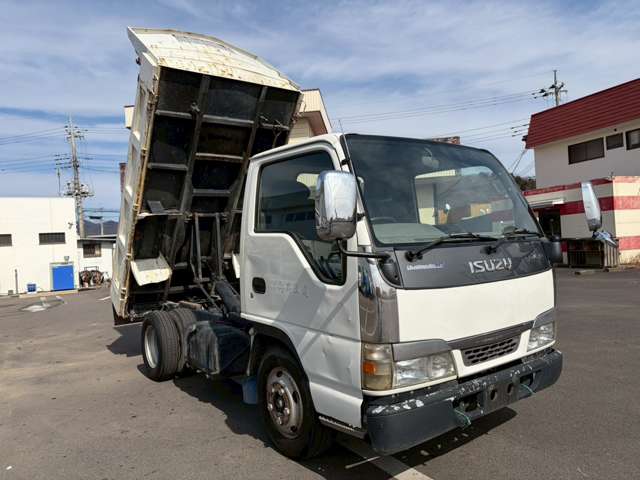 Isuzu Elf 7