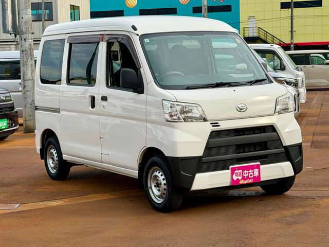 Daihatsu Hijet Cargo 10