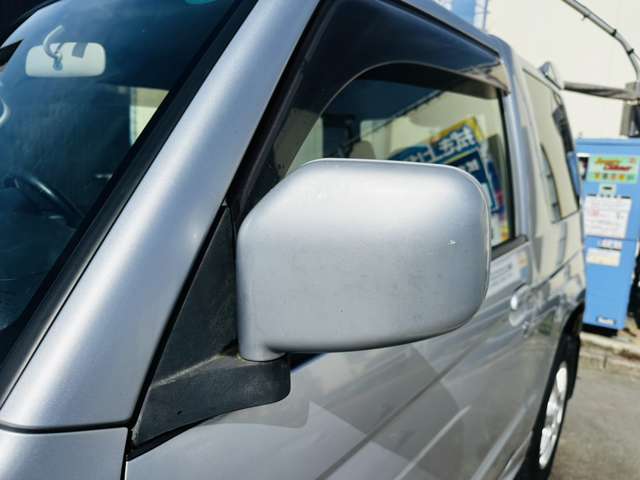 Mitsubishi Pajero Mini 12