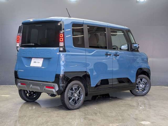 Mitsubishi Delica Mini 7