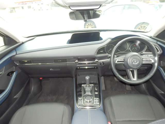 Mazda CX-30 4