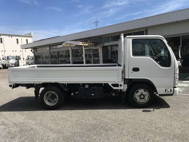 Isuzu Elf 8