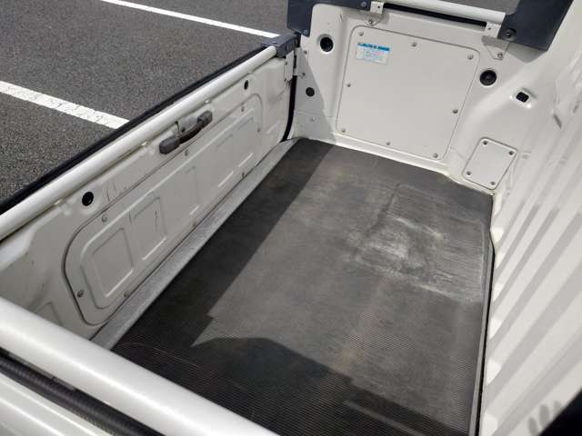 Daihatsu Hijet Deck Van 12