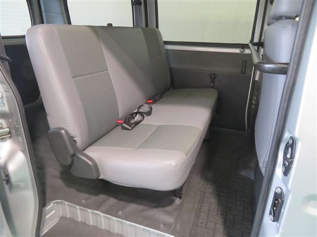 Toyota Town Ace Van 10
