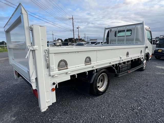 Hino Dutro 6