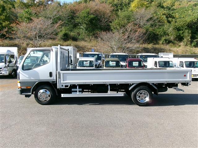 Mitsubishi Fuso Canter 4
