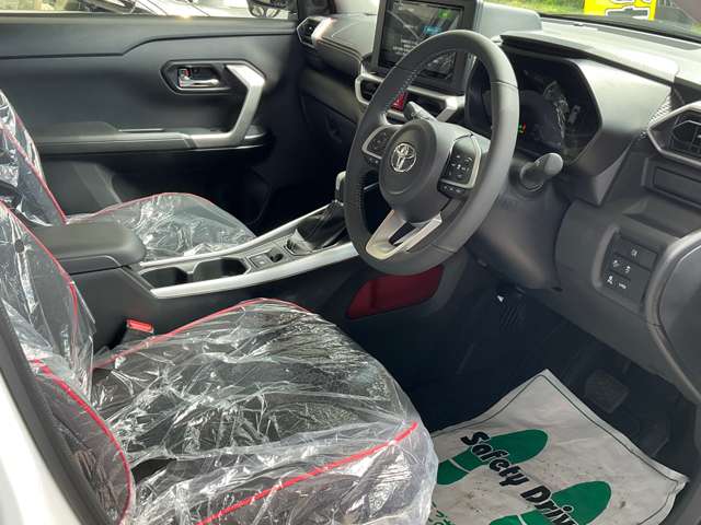 Toyota Raize 6
