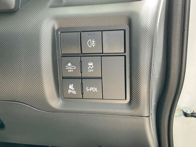 Toyota Raize 10