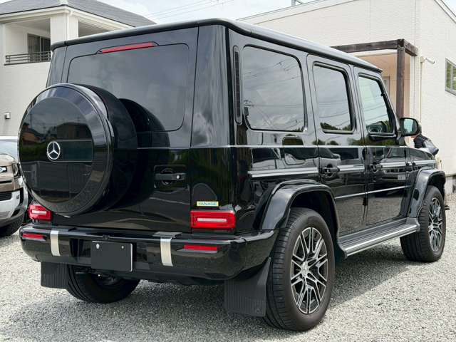 Mercedes-Benz G-Class 2