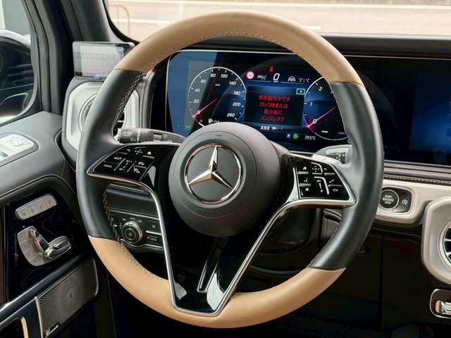 Mercedes-Benz G-Class 4
