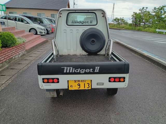 Daihatsu Midget II 5